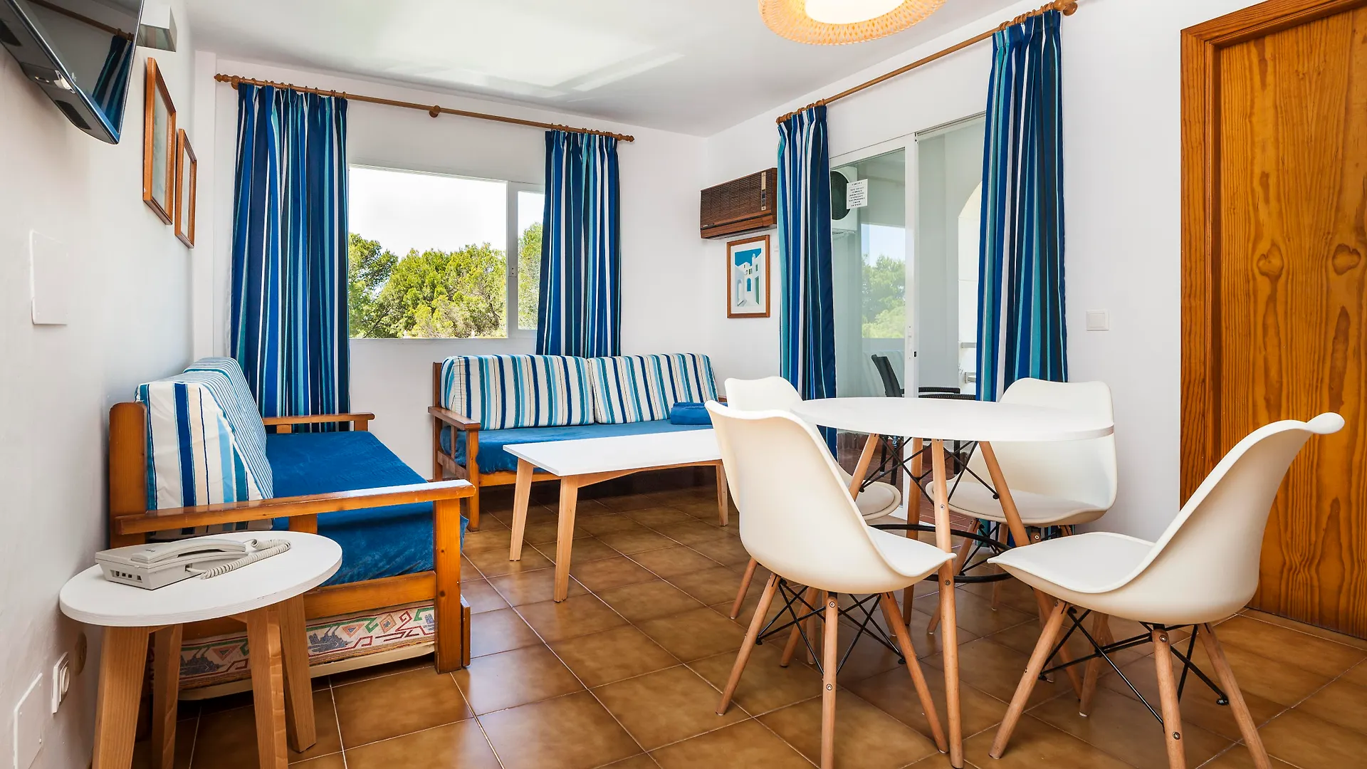 Globales Apartamentos Cala Vinas Only Adults 16